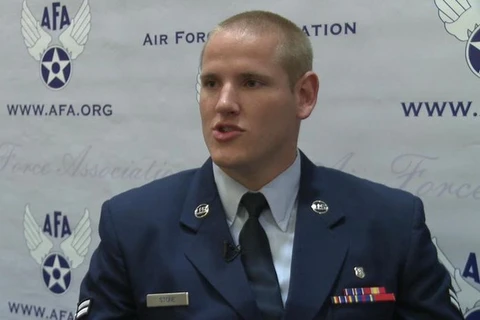 Spencer Stone bị đâm trọng thương. (Nguồn: airforcetimes)