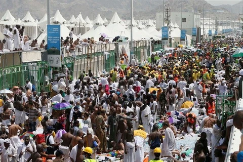 Cảnh hỗn độn sau vụ giẫm đạp kinh hoàng ờ Thánh địa Mecca. (Nguồn: AP)