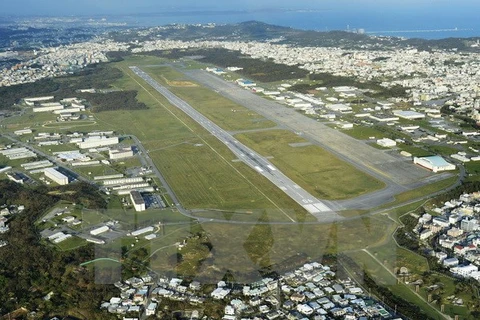 Căn cứ không quân Futenma tại Ginowan, tỉnh Okinawa tháng 9/2012. (Nguồn: Kyodo/TTXVN) 