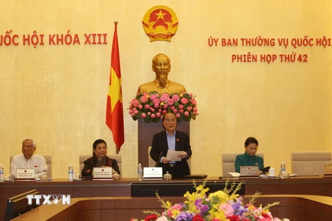 Chủ tịch Quốc hội Nguyễn Sinh Hùng phát biểu bế mạc phiên họp. (Ảnh: Phương Hoa/TTXVN)