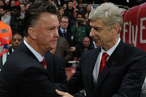 Hai chiến lược gia Wenger và Van Gaal. (Nguồn: Getty Images)