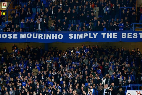 Cổ động viên Chelsea ủng hộ Jose Mourinho. (Nguồn: Getty Images)