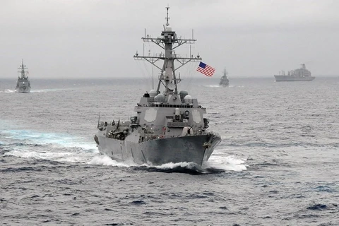 Tàu khu trục tên lửa Mỹ USS Lassen. (Nguồn: atimes)