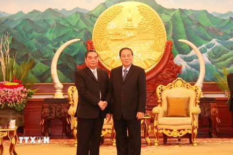 Tổng Bí thư, Chủ tịch nước Lào Chummaly Sayasone tiếp đồng chí Lê Hồng Anh. (Ảnh: Phạm Kiên/TTXVN)