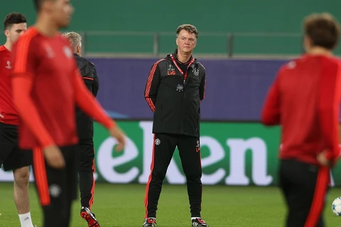 Thầy trò huấn luyện viên Louis van Gaal đang đứng trước khó khăn. (Nguồn: Getty Images)