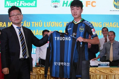 Xuân Trường chính thức gia nhập Incheon United.