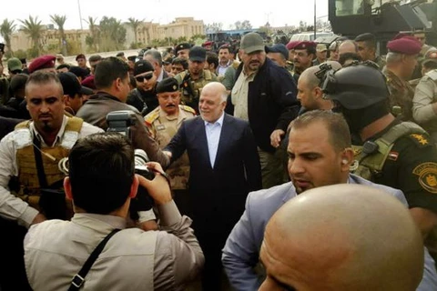 Thủ tướng Iraq Haider al-Abadi đã tới thăm Ramadi. (Nguồn: AP)