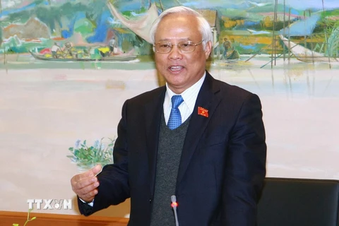 Phó Chủ tịch Quốc hội Uông Chu Lưu chủ trì phiên họp. (Ảnh: Doãn Tấn/TTXVN)