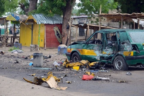 Hiện trường một vụ đánh bom ở Nigeria. (Nguồn: Daily Mail)