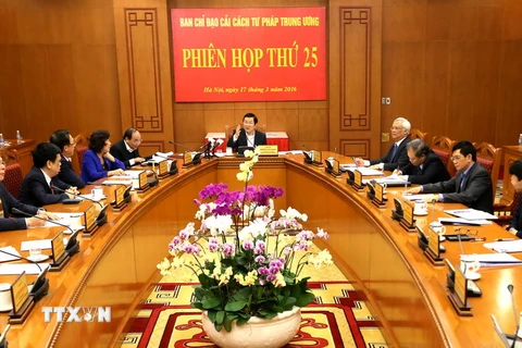 Chủ tịch nước Trương Tấn Sang chủ trì phiên họp. (Ảnh: An Đăng/TTXVN)