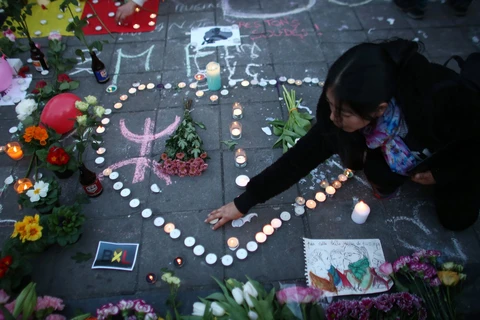 Tưởng niệm các nạn nhân thiệt mạng sau vụ khủng bố ở Brussels. (Nguồn: Getty Images)