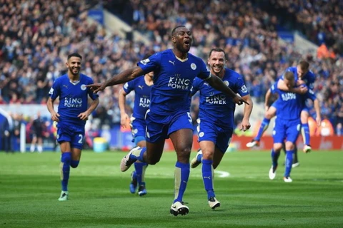 Wes Morgan đã đưa Leicester City đến gần với ngôi vương Premier League. (Nguồn: Getty Images)