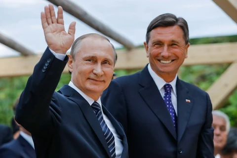 Tổng thống Nga Vladimir Putin và Tổng thống Slovenia Borut Pahor. (Nguồn: sloveniatimes.com)
