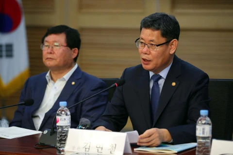 Bộ trưởng Thống nhất Hàn Quốc Kim Yeon-chul phát biểu. (Nguồn: upi.com)