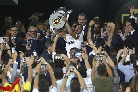 Valencia lần thứ 8 giành chức vô địch Cúp Nhà Vua Tây Ban Nha.