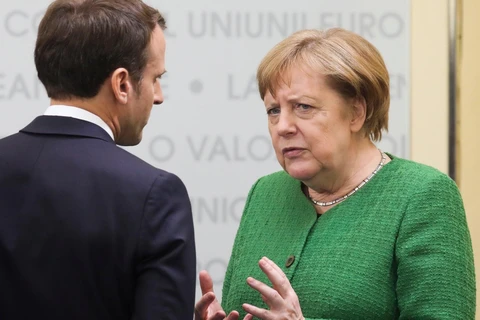 Tổng thống Pháp Macron (trái) và Thủ tướng Đức Merkel. (Nguồn: EPA)