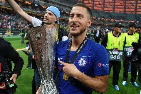 Eden Hazard giành danh hiệu cuối cùng Chelsea. (Nguồn: Sky)