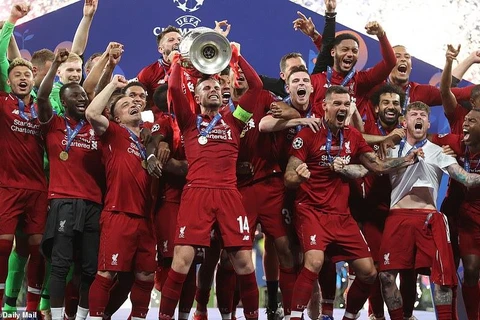Hình ảnh đáng nhớ trong ngày Liverpool đăng quang Champions League