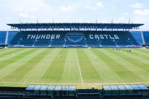 Sân vận động Chang Arena có tên gọi khác là Thunder Castle.