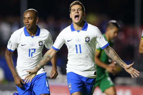 Coutinho (số 11) giúp Brazil khởi đầu suôn sẻ tại Copa America 2019. (Nguồn: Getty Images)