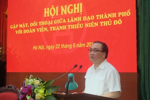Bí thư Thành ủy Hà Nội Hoàng Trung Hải phát biểu tại hội nghị. (Ảnh: Nguyễn Thắng/TTXVN)