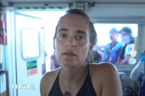 Thuyền trưởng tàu cứu hộ người di cư Sea-Watch 3 Carola Rackete. (Ảnh: AFP/TTXVN)