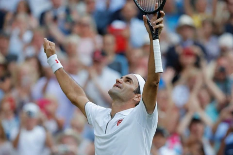 Federer vào chung kết sau chiến thắng thuyết phục. (Nguồn: Guardian)