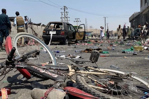 Hiện trường vụ đánh bom ở Kabul. (Nguồn: AP)