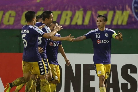 Văn Quyết (phải) mang ưu thế về cho Hà Nội FC. (Nguồn: AFC)