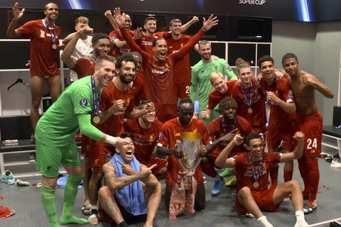 Liverpool ăn mừng trong phòng thay đồ. (Nguồn: AP)