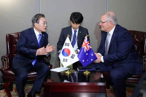 Tổng thống Hàn Quốc Moon Jae-in gặp Thủ tướng Australia Scott Morrison tại New York. (Nguồn: Yonhap)