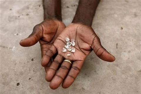 Kim cương từ Zimbabwe bị Mỹ nghi ngờ là sản phẩm do những người lao động cưỡng bức làm ra. (Nguồn: hararelive)