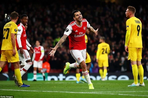 Kết quả: Arsenal thắng tưng bừng, M.U 'bất lực' trên đất Hà Lan