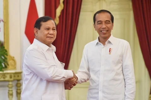 Lãnh đạo phe đối lập tại Indonesia Prabowo Subianto (trái) và Tổng thống Joko Widodo. (Nguồn: kumparan)