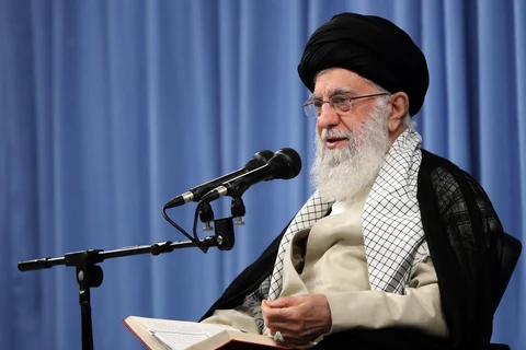 Mỹ trừng phạt đối với 9 người liên quan tới Nhà lãnh đạo tối cao Iran, Đại giáo chủ Ali Khamenei. (Ảnh: AFP/TTXVN)