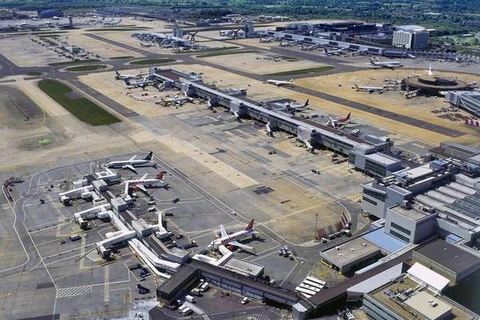 Sân bay Gatwick ở thủ đô London. (Nguồn: Bloomberg)