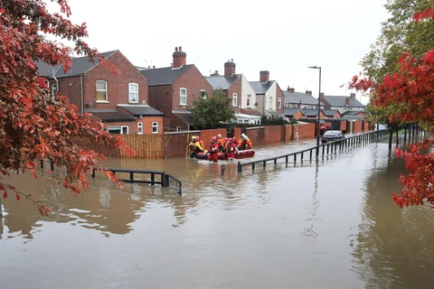 Lũ lụt trên diện rộng tại miền Bắc nước Anh. (Nguồn: theguardian)