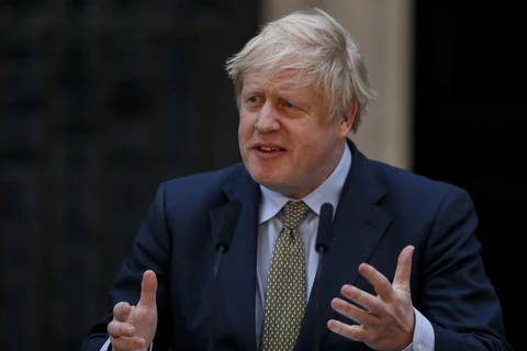 Thủ tướng Anh Boris Johnson phát biểu tại London ngày 13/12/2019. (Ảnh: THX/TTXVN)