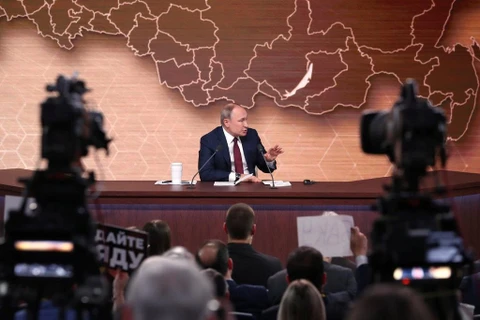 Tổng thống Nga Vladimir Putin trong buổi họp báo thường kỳ cuối năm ở Moskva, ngày 19/12. (Nguồn: AFP)