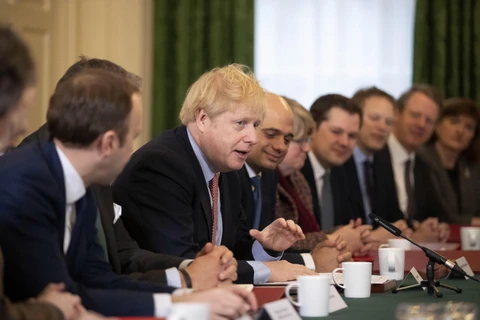 Thủ tướng Anh Boris Johnson phát biểu trong cuộc họp nội các ở London ngày 17/12/2019. (Ảnh: AFP/TTXVN)