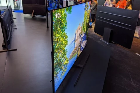 TCL trưng bày nhiều mẫu TV 8K. (Nguồn: whathifi.com)