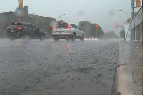 Mưa lớn ở Canada sau khi bão đổ bộ. (Nguồn: globalnews)
