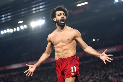 Salah ấn định chiến thắng cho Liverpool.