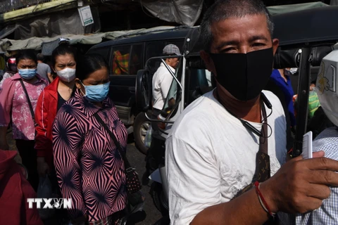 Campuchia có thể tuyên bố tình trạng khẩn cấp khi người dân đối mặt với đại dịch. (Ảnh: AFP/TTXVN)