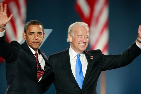 Cựu Tổng thống Obama (trái) ủng hộ ông Biden. (Nguồn: Getty)