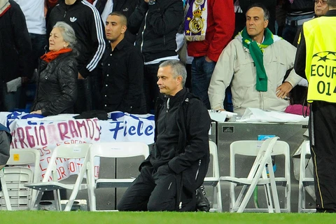 Mourinho thất vọng khi chứng kiến Real bại trận. (Nguồn: Getty Images)