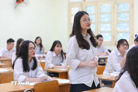 [Photo] Học sinh không bắt buộc đeo khẩu trang trong lớp học