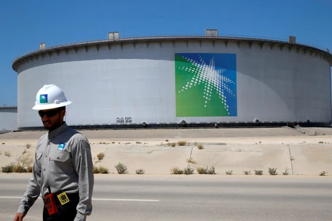 Aramco giảm sản lượng dầu khai thác trong tháng 6 thêm 1 triệu thùng/ngày. (Nguồn: gulfnews)