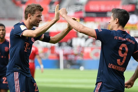 Mueller và Lewandowski tiếp tục góp công giúp Bayern tiến gần hơn với chức vô địch. (Nguồn: Getty Imges)