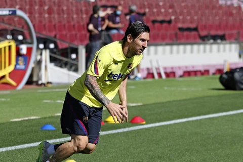 Messi mang tin vui cho Barcelona trước ngày La Liga trở lại